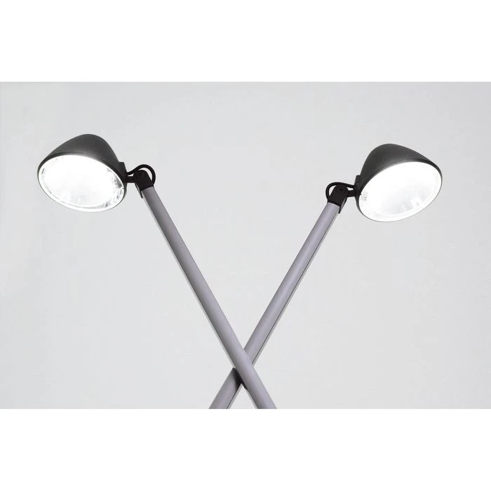 Waldmann Schreibtischlampe Lucio Warmweiß, Dimmbar, USB, Standfuß, Titan 7 Waldmann Schreibtischlampe Lucio Warmweiß, Dimmbar, USB, Standfuß, Titan – Bild 5