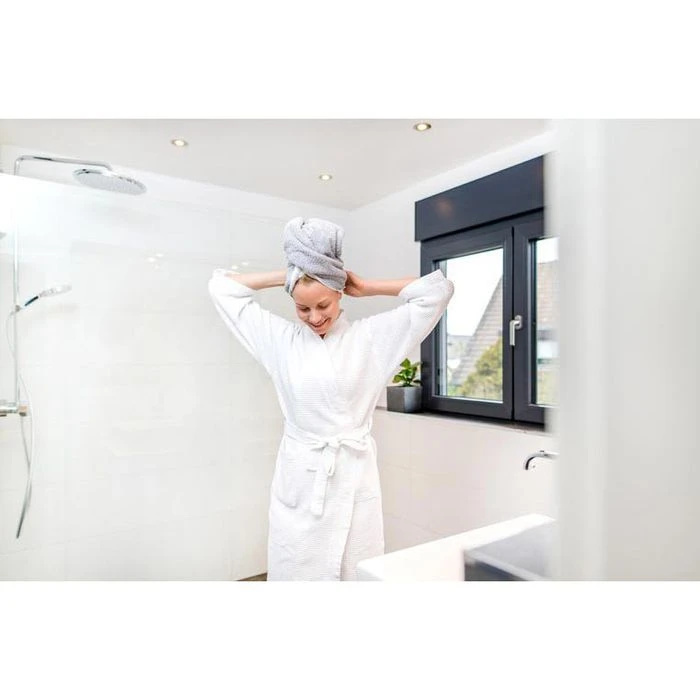 Mellerud Badreiniger Duschkabinen-Reiniger, Kalkreiniger, Spray, Gegen Kalk Und Schmutz, 500ml 4 Mellerud Badreiniger Duschkabinen-Reiniger, Kalkreiniger, Spray, Gegen Kalk Und Schmutz, 500ml – Bild 2