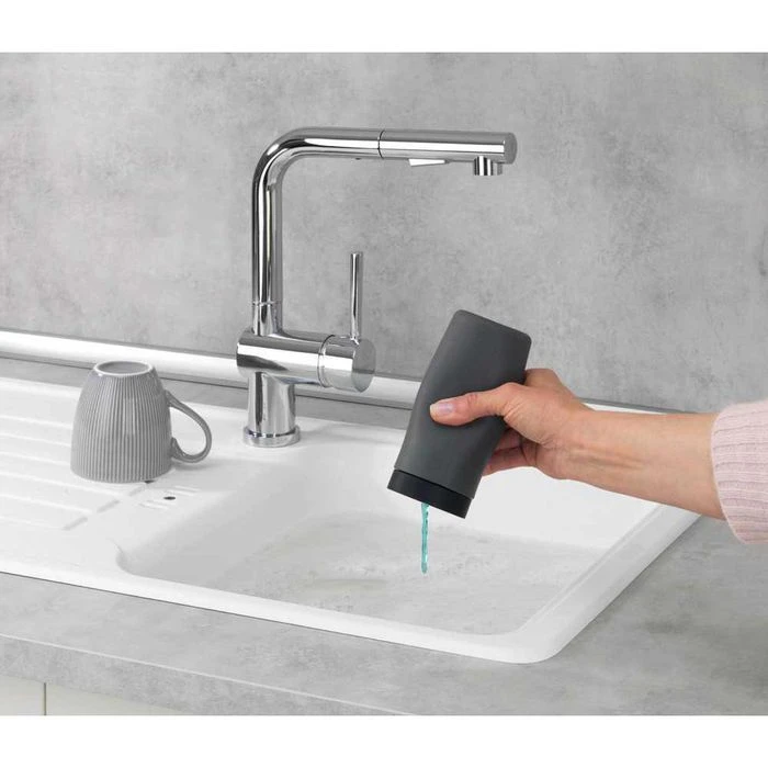 Wenko Spülmittelspender Easy Squeez-e, Silikon, Grau, 250ml 6 Wenko Spülmittelspender Easy Squeez-e, Silikon, Grau, 250ml – Bild 4