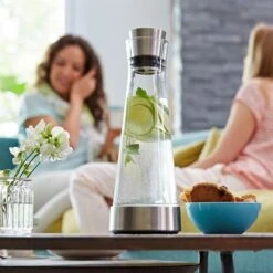 Emsa Karaffe Flow Slim 514233, Mit Kühlstation Und Deckel, 1 Liter -Küche Fach Geschäft 998a29498774928092e4188bcb237fa0d5255d89 karaffe emsa flow slim 514233