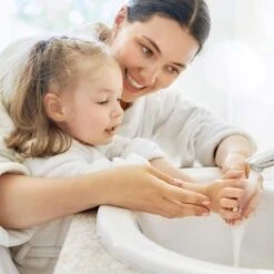 Sagrotan Seife Samt-Schaum Kirschblüte & Rose, Schaumseife, Pumpspender, Antibakteriell, 250ml -Küche Fach Geschäft ea006484b6db9e55f7250beed7fe967cc79c04fc seife sagrotan samt schaum kirschbluete und rose